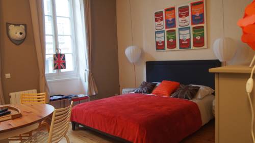 Burdeos Francia Último Minuto Código de Descuento Booking.com