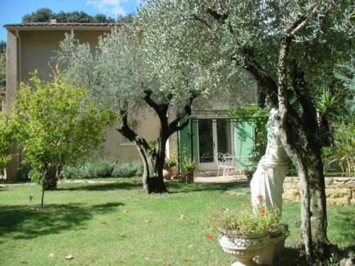 Remoulins France Last Minute Discount Code Booking.com