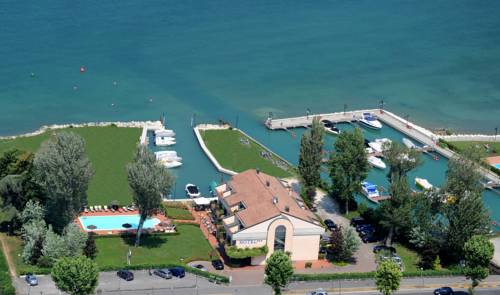 Sirmione Italia Último Minuto Código de Descuento Booking.com