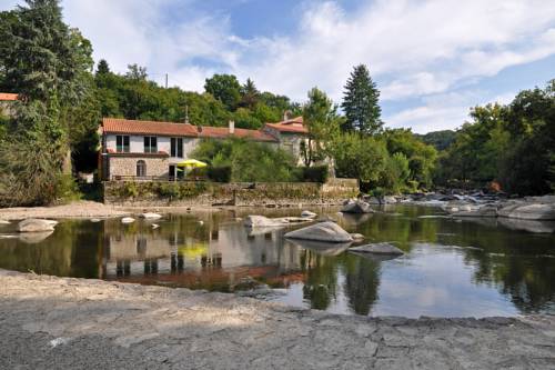 Mortagne-sur-Sèvre France Last Minute Discount Code Booking.com