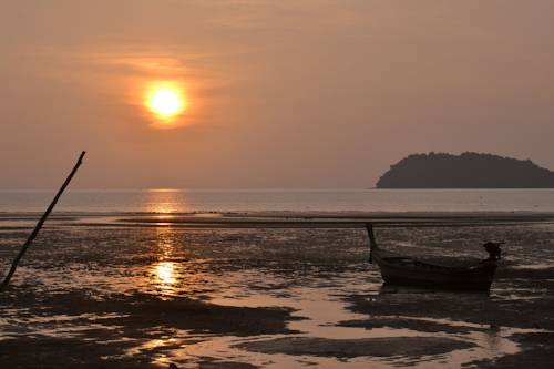 Siboya Thailand Last Minute Discount Code Booking.com