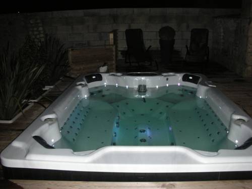 Aigrefeuille d'Aunis France Last Minute Discount Code Booking.com