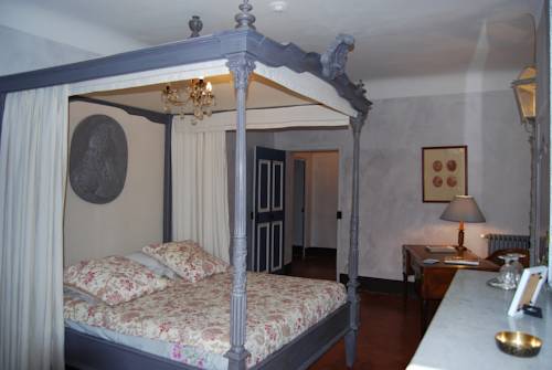 Cotignac Frankreich Last-Minute-Rabattcode Booking.com