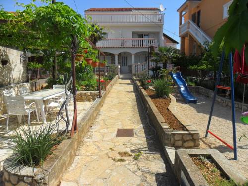 Pirovac Kroatien Last-Minute-Rabattcode Booking.com