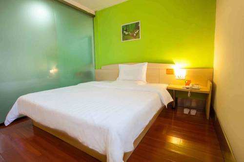 Wuhan China Last Minute Discount Code Booking.com