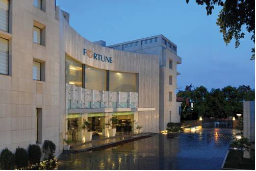Noida India Último Minuto Código de Descuento Booking.com