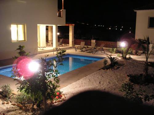 Peyia Chipre Último Minuto Código de Descuento Booking.com