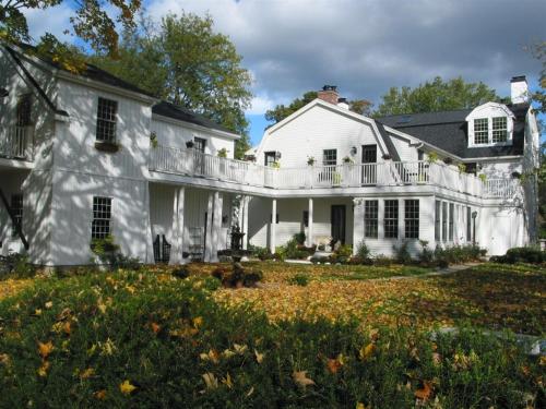 Glastonbury (CT) United States Last Minute Discount Code Agoda.com
