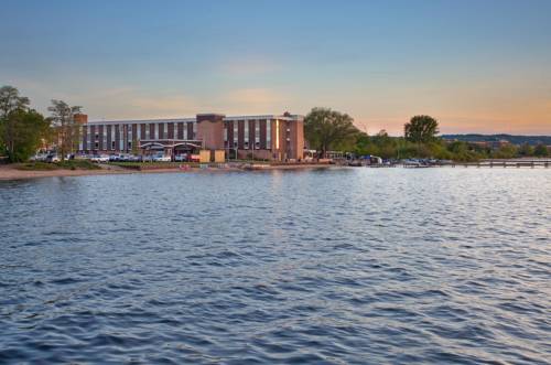 Traverse City (Michigan) United States Last Minute Discount Code Booking.com